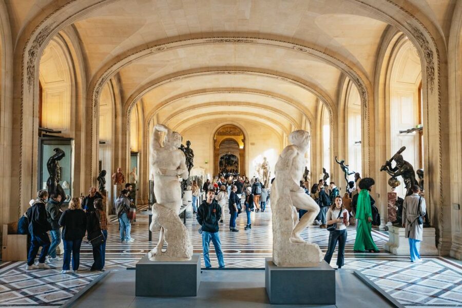 Paris: Louvre Museum Entry Ticket With Host and River Cruise - The One-Hour Seine Cruise After the Museum: Stops You’ll Actually Notice