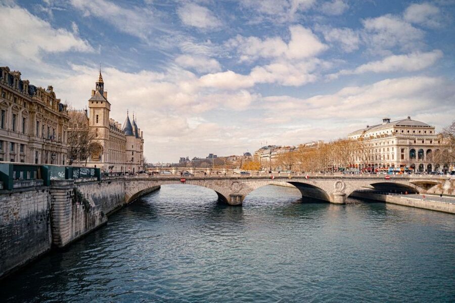 Paris: Louvre Museum Entry Ticket With Host and River Cruise - Planning Your Day: Lines, Timing, and Where Dinner Fits