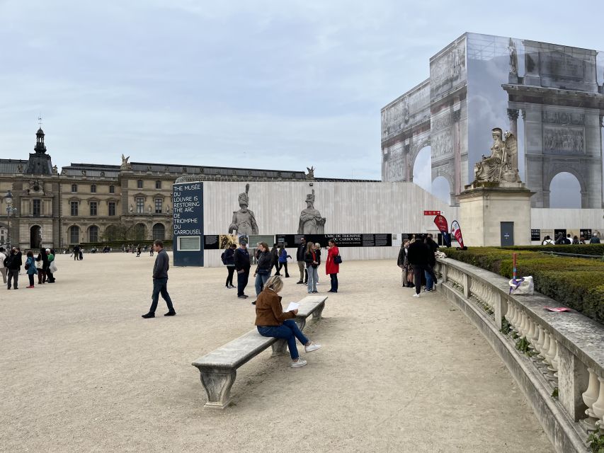 Paris: Louvre Museum Guided Tour - Tuileries Gardens to the Louvre Pyramid: getting your bearings