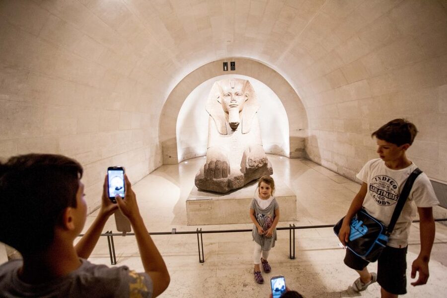 Paris: Louvre Museum Guided Tour - Price and value: is $101 for a Louvre highlights tour fair?