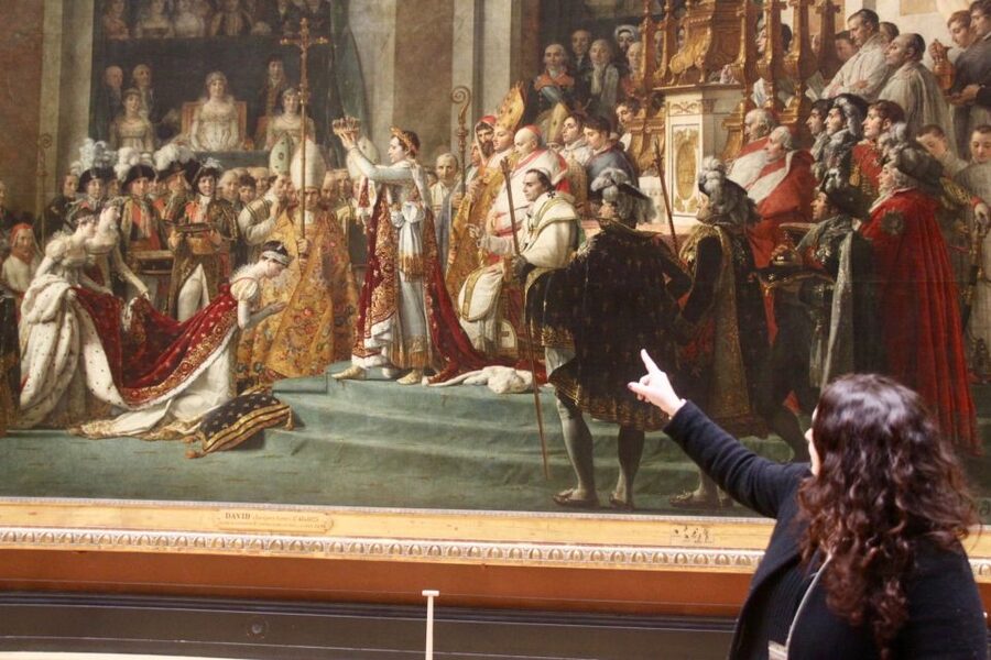 Paris: Louvre Museum Highlights and Mona Lisa Tour - Venus de Milo and Winged Victory: How a Guide Saves Your Feet