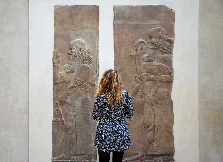 Paris: Louvre Museum Highlights Small-Group Guided Tour - Louvre Magic, Minus the Chaos: What This Private Tour Is Really Good At