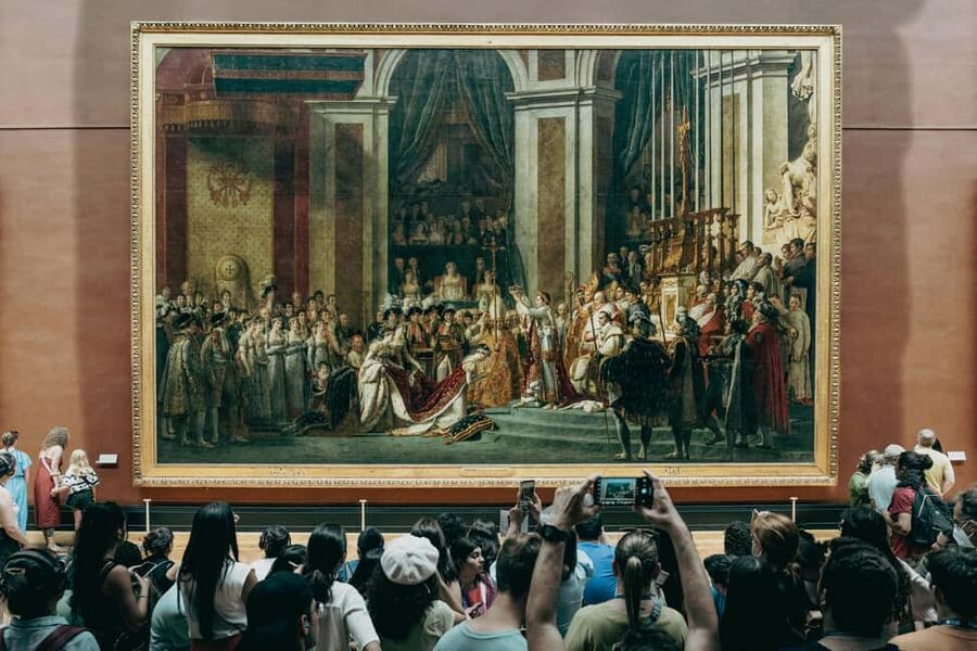 Paris: Louvre Museum Hosted Entry & Masterpieces Audio Guide - Your Self-Paced Louvre Day: Start With Mona Lisa, Then Follow the App