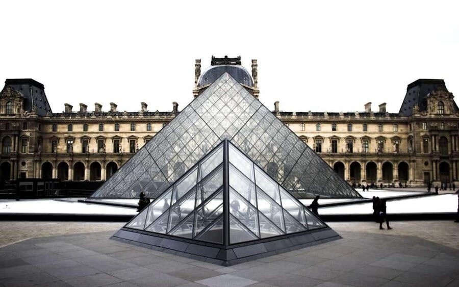 Paris: Louvre Museum Ticket with Optional Hosted - Audio guide quality: how to get more out of the galleries