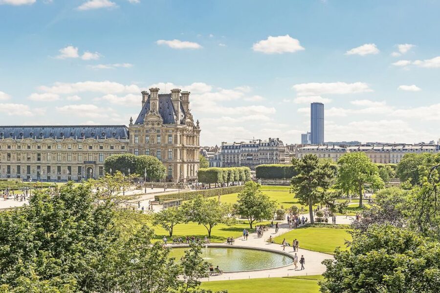 Paris: Louvre Private Family Tour for Kids + Reserved Entry - The core route: Mona Lisa, Venus de Milo, and Winged Victory