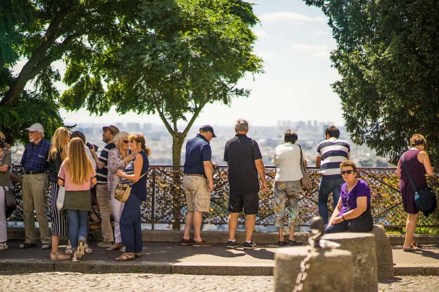 Paris Montmartre: 2-Hour City Tour in German - Sacré-Cœur Basilica: the finish point and the payoff views