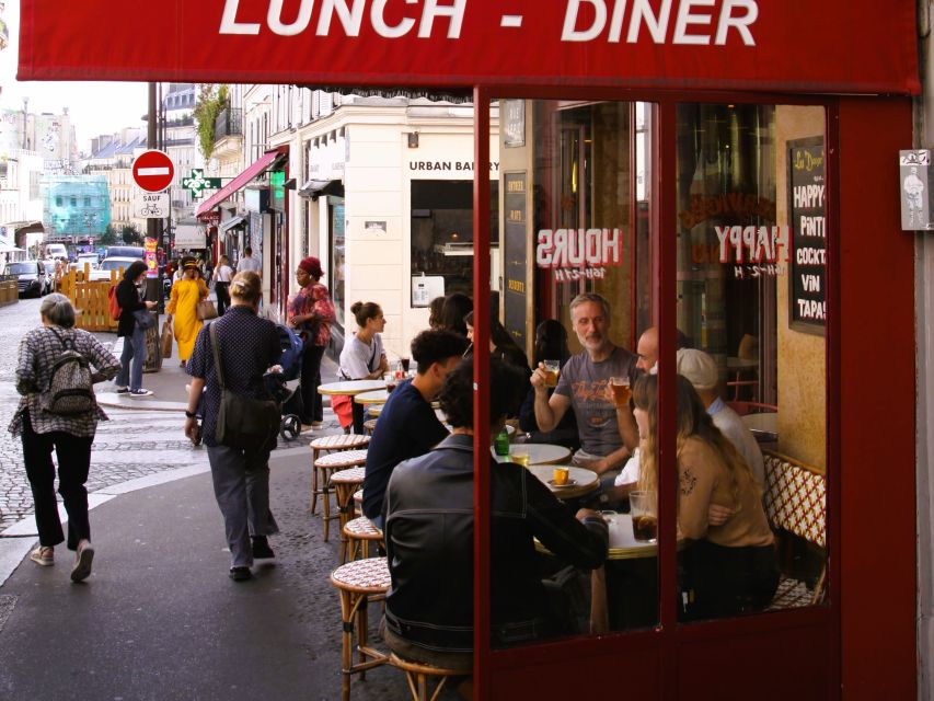 Paris: Montmartre Culture and Local Pastries Walking Tour - Sacré-Coeur and Place du Tertre: Two Different Kinds of Culture