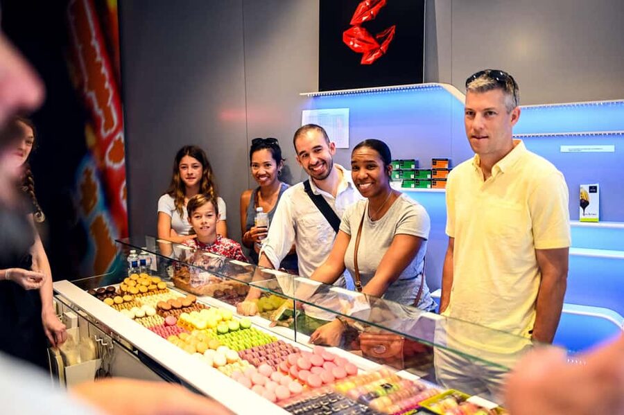 Paris: Montmartre Food Tasting Walking Tour with Secret Dish - Key Things That Make This Montmartre Tour Worth It