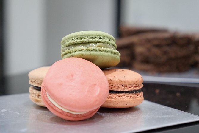 Paris Montmartre Food Tour - A Full French Meal by Do Eat Better - Stop 1 on Rue Lepic: a sweet patisserie that makes the hill feel easier