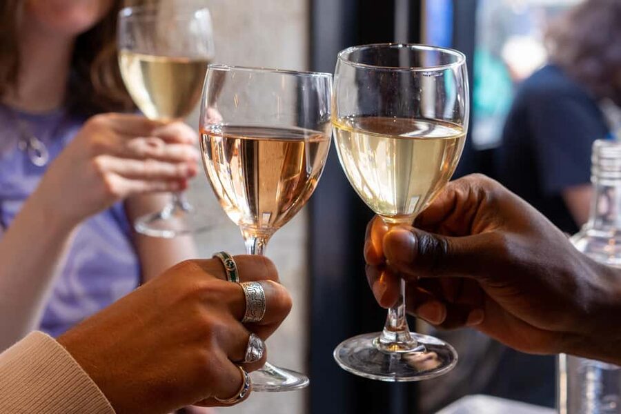 Paris: Montmartre Food Tour with Full Meal - Sacré-Cœur finish: turning tastings into a longer evening plan