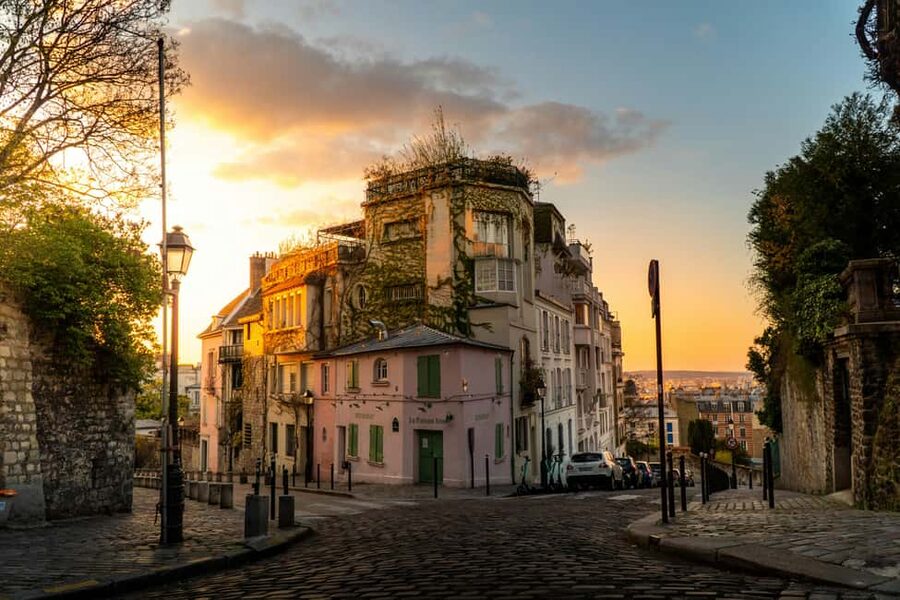 Paris: Montmartre Hidden Gems and Highlights Walking Tour - I Love You Wall to get your Montmartre vibe set