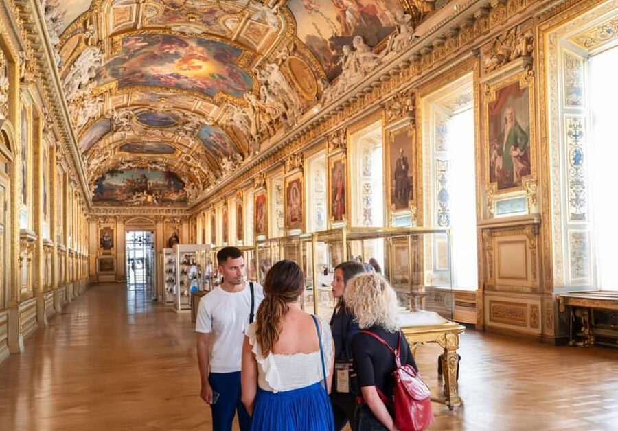 Paris: Montmartre, Notre-Dame, & Louvre Tour with Cruise - Price and logistics: is $136 worth your time?