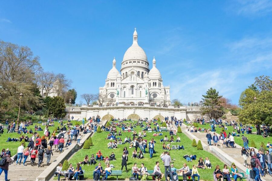 Paris: Montmartre Small Group Guided Walking Tour - Lapin Agile, Vineyards, and Cabarets: The Montmartre Most People Skip