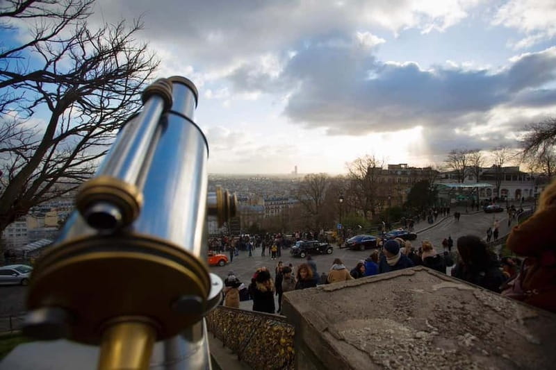 Paris: Montmartre. The old artist village+its unique charm. - The 18th arrondissement corners: photo moments with context