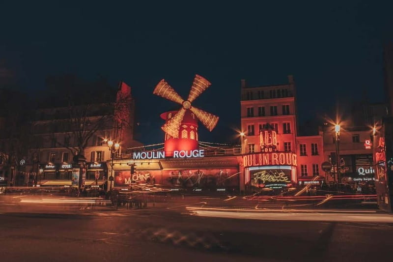 Paris: Montmartre. The old artist village+its unique charm. - Athys et Stentor: the first taste of local streets