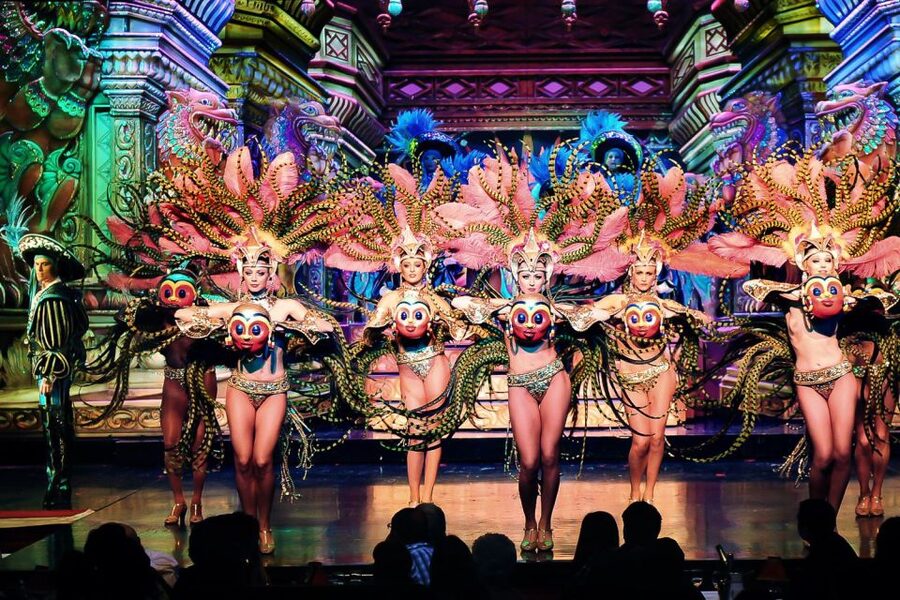 Paris: Moulin Rouge Cabaret Show Ticket with Champagne - Champagne at your table: included, and how to make it worthwhile