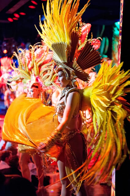 Paris: Moulin Rouge Dinner Show, Champagne, and Transport - Price and value: what $465 buys you (and what might not)