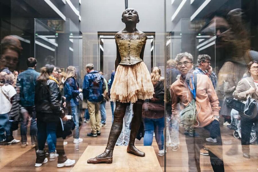 Paris: Musée d'Orsay Guided Tour with Skip-the-Line Tickets - Cloakroom, what to bring, and how to keep the day smooth