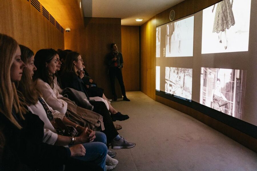Paris: Musée Yves Saint Laurent Before Opening Hours Tour - Photo Rules and Museum Etiquette That Keep the Visit Smooth