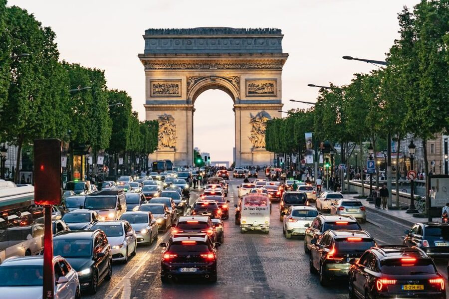 Paris: Night Bus Tour with Audioguide - Stop-by-stop: what each highlight looks like at night (and what to watch for)
