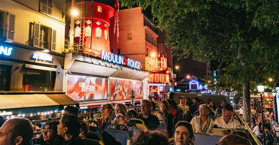 Paris: Night Bus Tour with Audioguide - The audio guide reality check: useful, but how you hear it matters