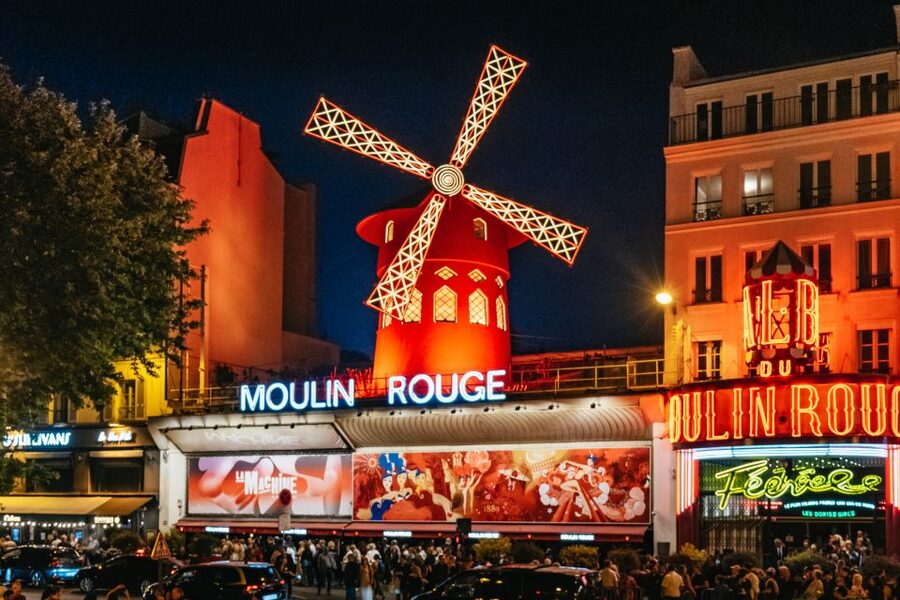 Paris: Night Bus Tour with Audioguide - Price and value: is about $36 worth it?