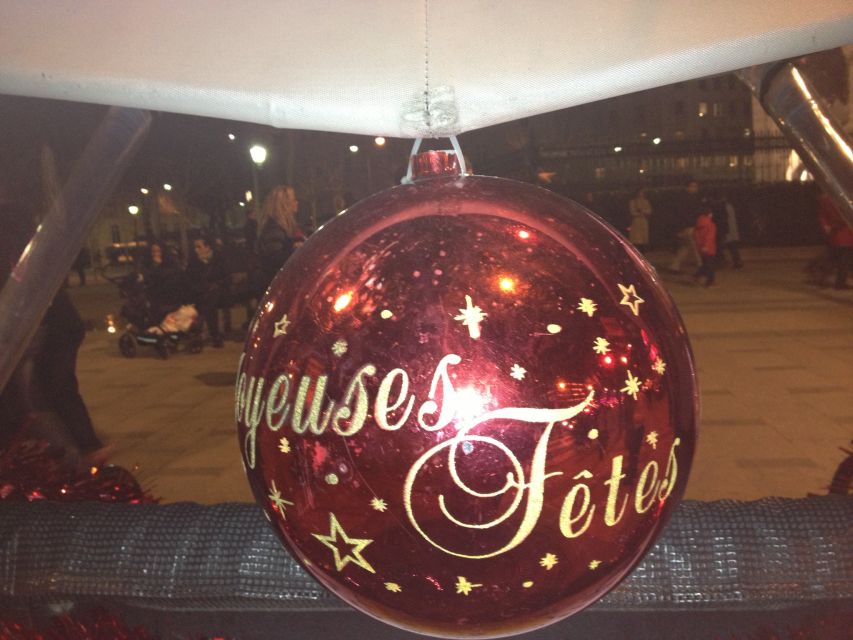 Paris: Nighttime Tuk-Tuk Tour - Wheelchair Accessible and Electrically Assisted Comfort