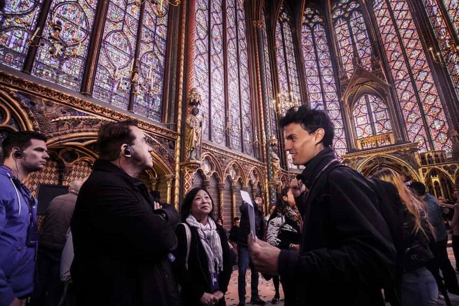 Paris: Notre Dame and Île de la Cité Walking Tour - Île de la Cité, the original Paris core