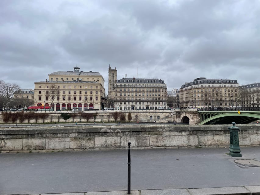 Paris: Notre-Dame Cathedral Exterior Guided Tour - Price and value: why $26 can be worth it here
