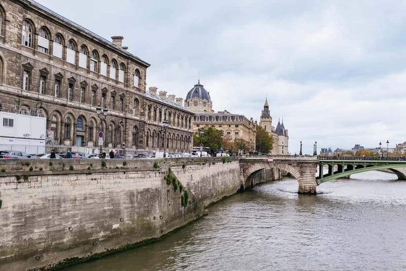 Paris: Notre-Dame Cathedral Exterior Guided Tour - Who this tour suits best, and who should think twice