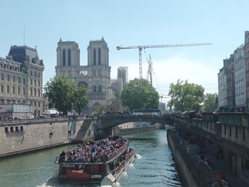 Paris: Notre Dame Exterior Walking Tour with Sainte Chapelle - Conciergerie option: worth it if you picked the add-on