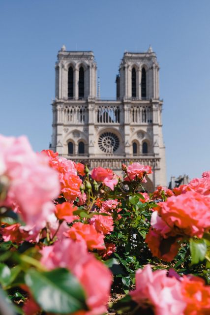 Paris: Notre Dame Exterior Walking Tour with Sainte Chapelle - Notre Dame exterior viewpoints, plus what changed after 2019