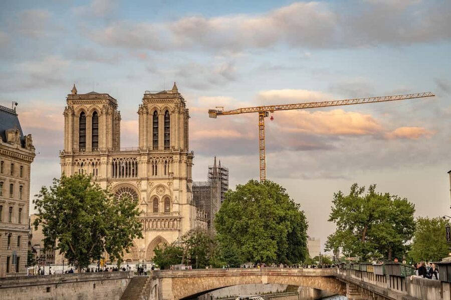 Paris: Notre Dame Outside Tour and Sainte Chapelle Ticket - Key highlights at a glance