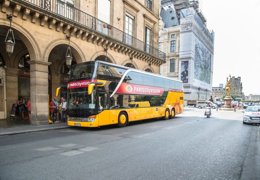Paris: Openair Double Decker Bus Audio-Guided City Tour - Getting to Place de Sydney, Bir-Hakim and the Avenue de Suffren corner