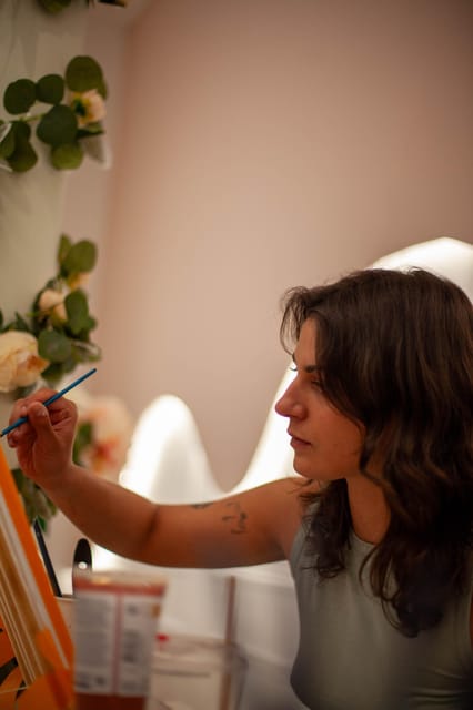 Paris : Painting experience in an art cafe - Key things to know before you go