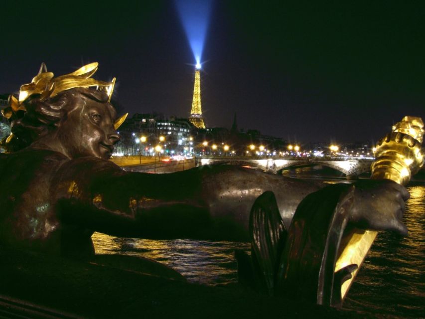 Paris: Panoramic Night Tour with Audio Guide and Host - Open-Deck, Air-Conditioned, and What You Can Actually See