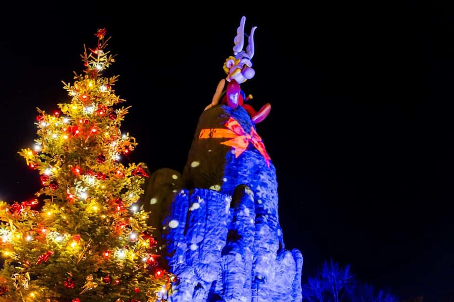 Paris: Parc Astérix Full-Day Entrance Ticket - Family-friendly fun: Pegasus Express, Idéfix Forest, and Cétautomatix