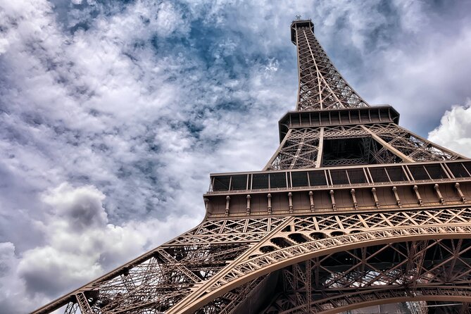 Paris Pass with over 90 Top Attractions including Notre Dame Tour - Louvre and the timed-entry reality, how to avoid losing value
