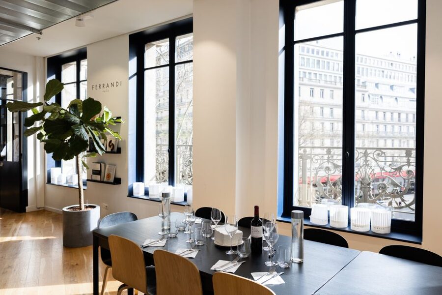 Paris: Pastry Class with Ferrandi Chef at Galeries Lafayette - Language options: English or French, and how that changes your experience