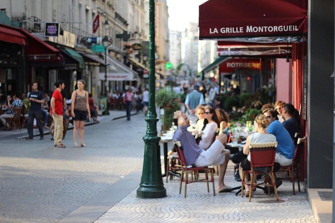 Paris Pastry Tour - Croissants, Macarons & Iconic French Desserts - Stop 1: Victoire Boulangerie and the Classic Pain au Chocolat Kickoff