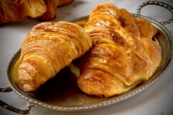 Paris Pastry Tour - Croissants, Macarons & Iconic French Desserts - Stop 6: PLAQ Chocolat and the Bean-to-Bar Chocolate Moment