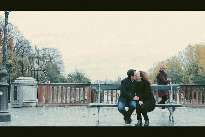 Paris Photo Shoot with Professional Photographer - How Semi makes the shoot feel easy, even when you do not feel photogenic