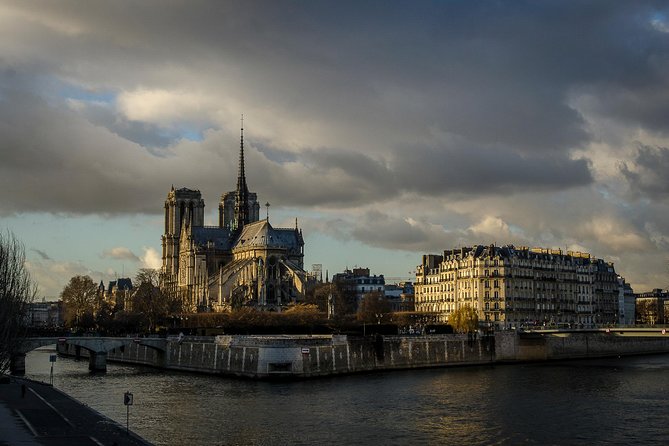 Paris Photography Masterclass - Private Photography Lesson - The walk route from Pont Marie to Concorde, and what that does for your photos