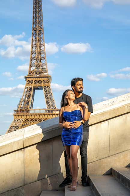 Paris: Photoshoot Around Eiffel Tower with 55 Edited Photos - Communication and who leads your shoot