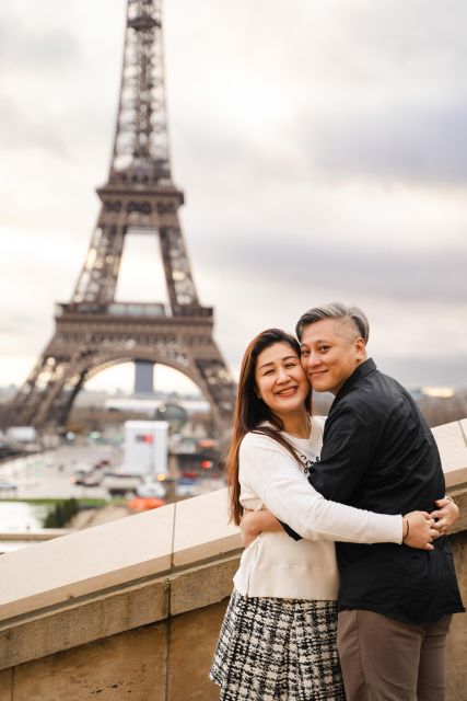 Paris: Premium Photoshoot with Iconic Eiffel Tower Views - Value Check: Is $42 per Group a Good Deal?