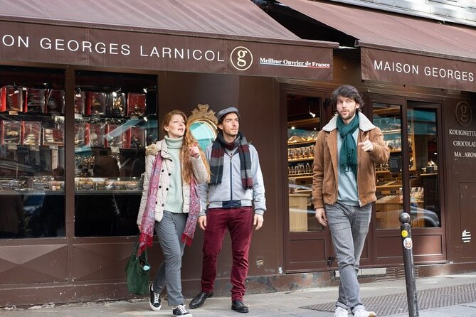 Paris Private Custom Tour with a Local Guide, Hidden Gems & Highlights - Why a private Paris walking tour works better than the big-ticket hits