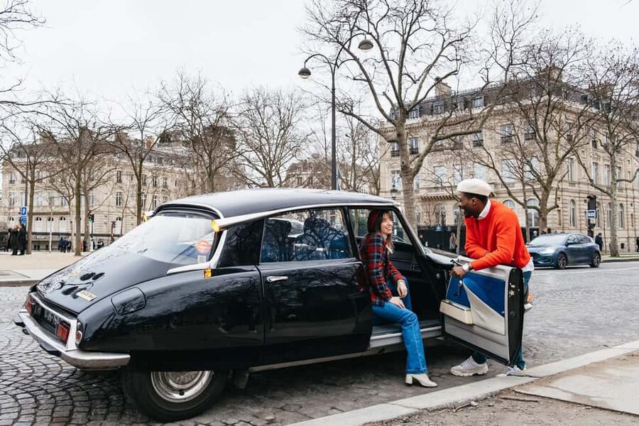 Paris: Private Guided City Tour in a Traction Avant or DS 21 - A private Citroën tour that feels like Paris on film