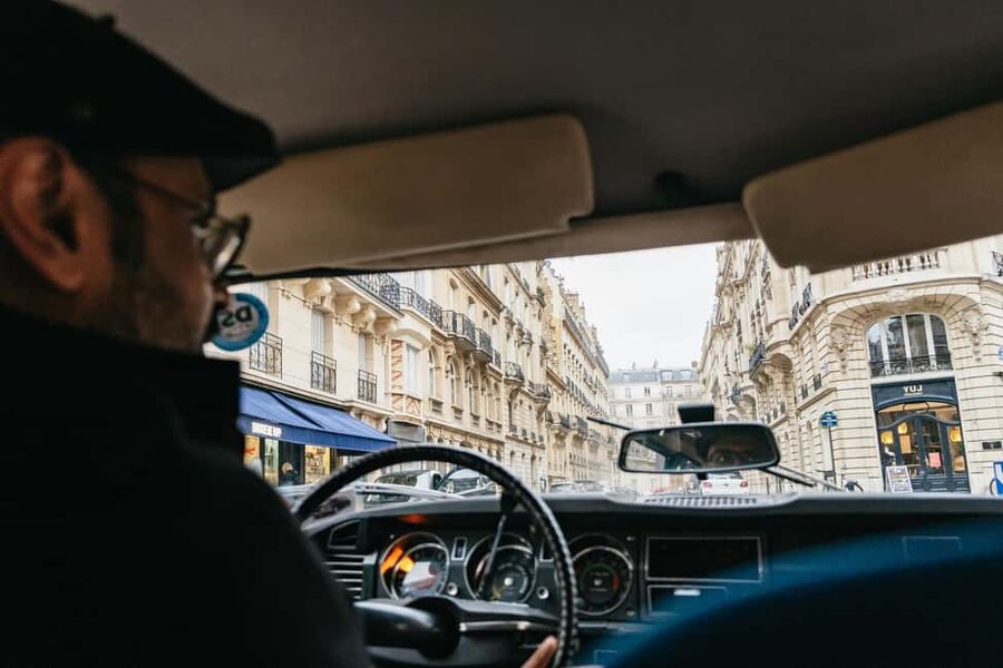 Paris: Private Guided City Tour in a Traction Avant or DS 21 - Petit Palais and Grand Palais, Place Vendôme, and Palais Garnier