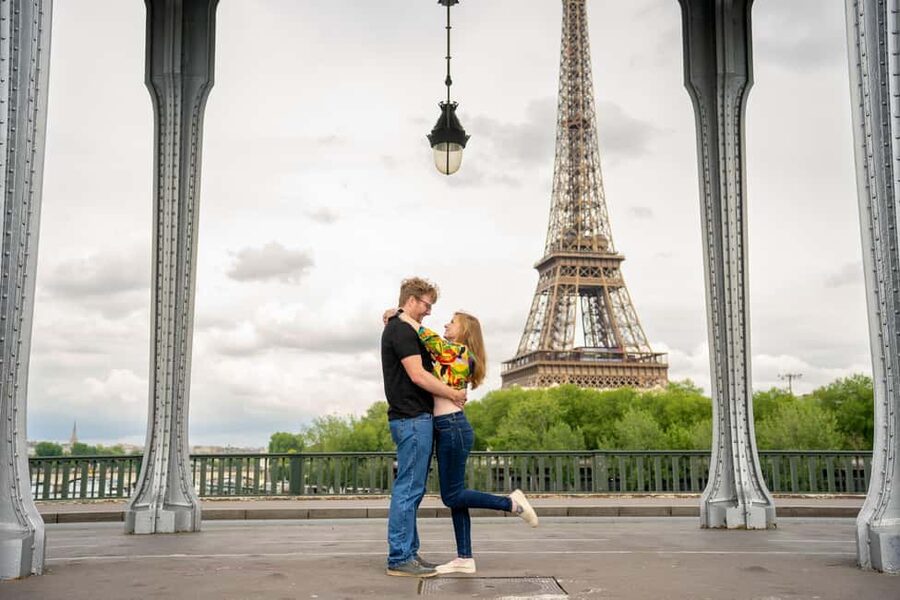 Paris: Private Photoshoot at the Eiffel Tower - Edited photos delivered fast, in a secure gallery