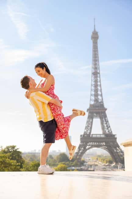 Paris: Private Photoshoot at the Eiffel Tower - Who should book this, and who might want a different plan